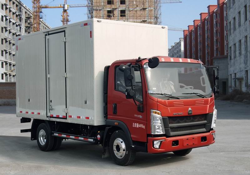 豪沃牌ZZ5047XXYG3214F144廂式運(yùn)輸車公告圖片