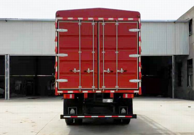 豪沃牌ZZ5167CCYH4515F1B倉柵式運(yùn)輸車公告圖片