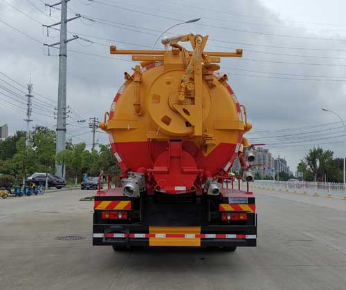 華專(zhuān)一牌EHY5180GQWD6清洗吸污車(chē)公告圖片