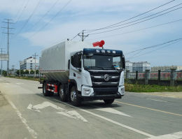 散装饲料运输车