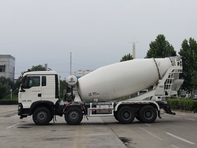 東岳牌ZTQ5317GJBZ7N30F1混凝土攪拌運(yùn)輸車公告圖片