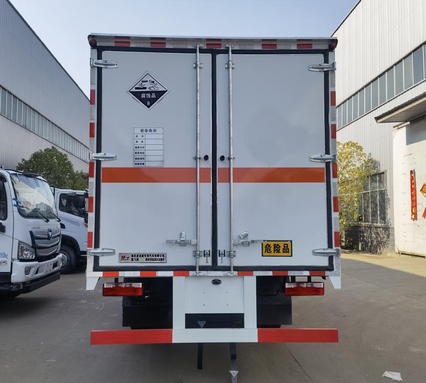 楚飞牌CLQ5122XFW6E腐蚀性物品厢式运输车公告图片