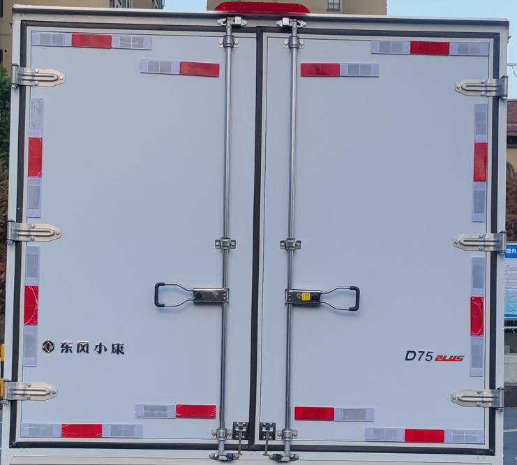 東風(fēng)牌DXK5030XXYC27HL廂式運輸車公告圖片