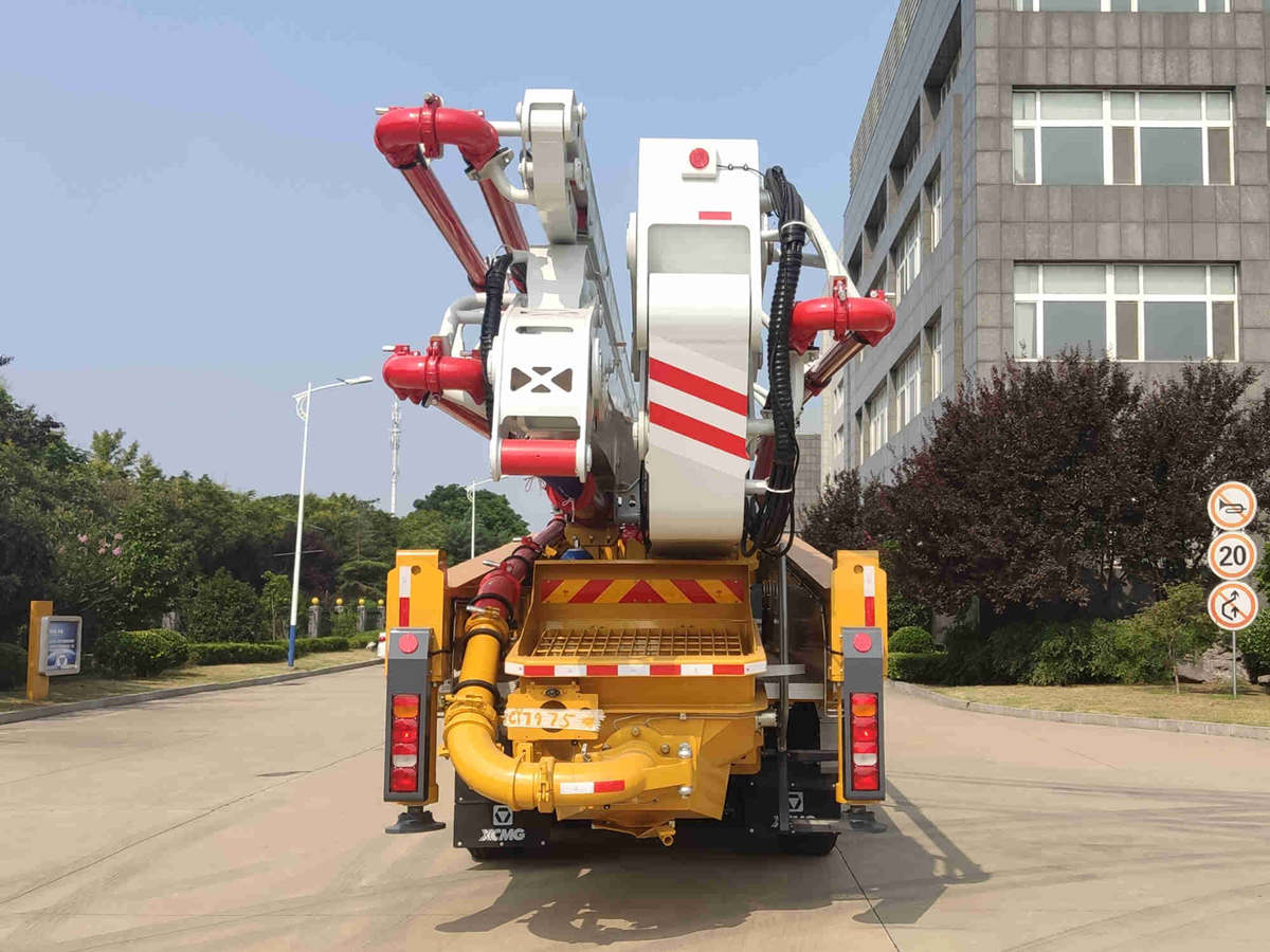 徐工牌XZS5521THBZ混凝土泵車公告圖片