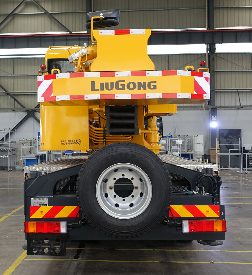 柳工牌CLG5130JQZ10汽车起重机公告图片