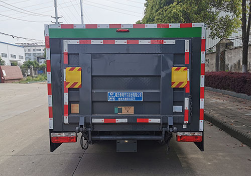 程力威牌CLW5030XTY6SL密闭式桶装垃圾车公告图片