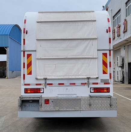 寶石機(jī)械牌BSJ5255TCJ03測(cè)井車公告圖片