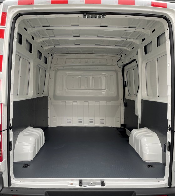 東風(fēng)牌EQ5040XXY6A1Q廂式運(yùn)輸車公告圖片