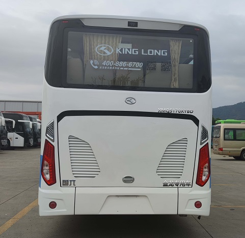 金龍牌XMQ5170XYBD運(yùn)兵車公告圖片