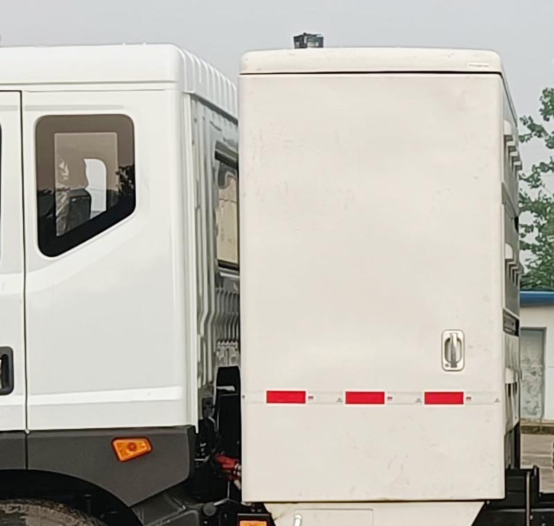 鑫馳牌XQY5180TDYEV純電動(dòng)多功能抑塵車(chē)公告圖片