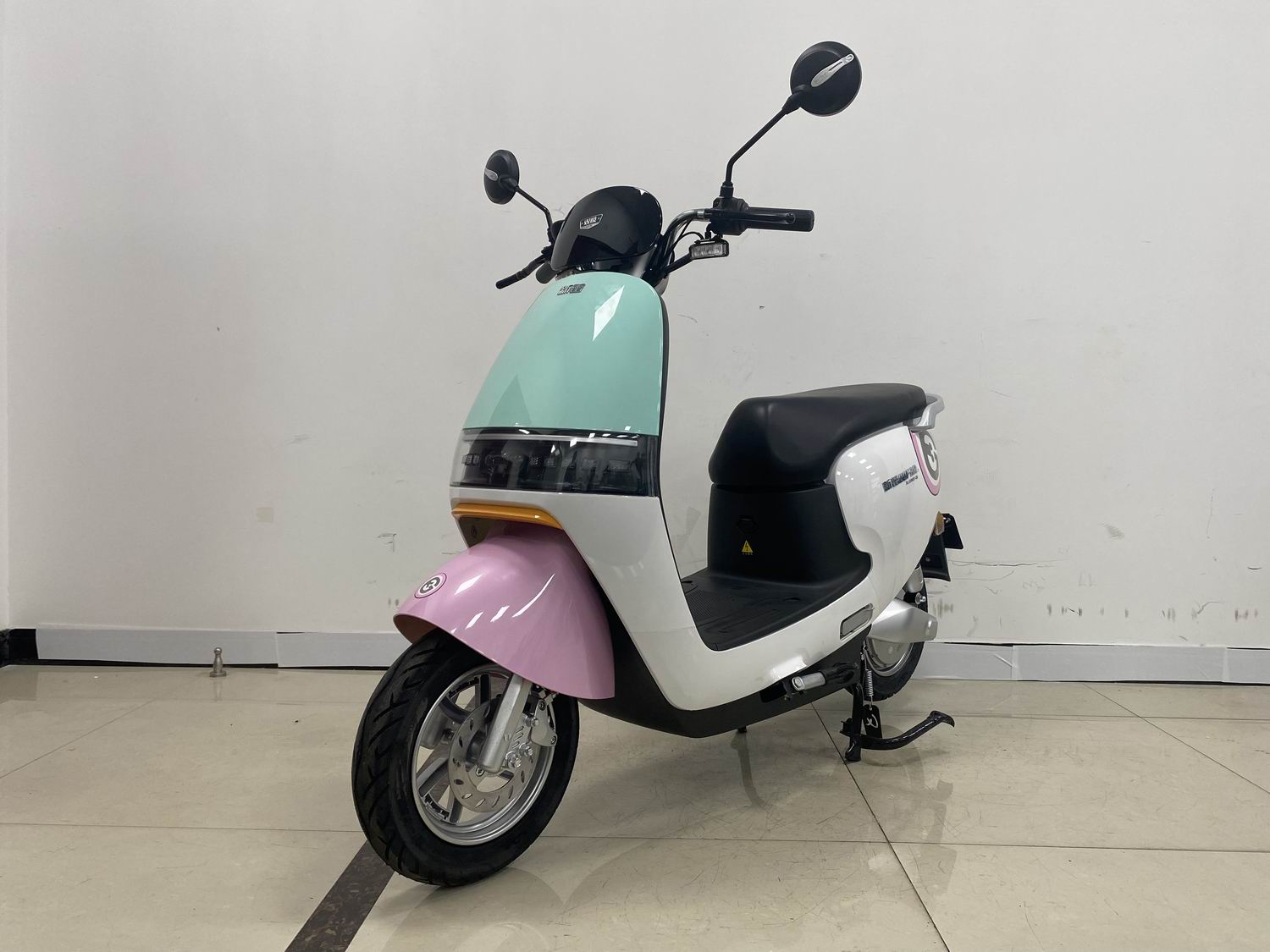 新蕾牌XL1200DT-2B电动两轮摩托车公告图片