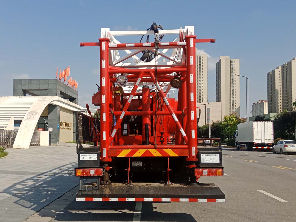 西曼卡牌XMK5250TXJSX6修井機(jī)公告圖片