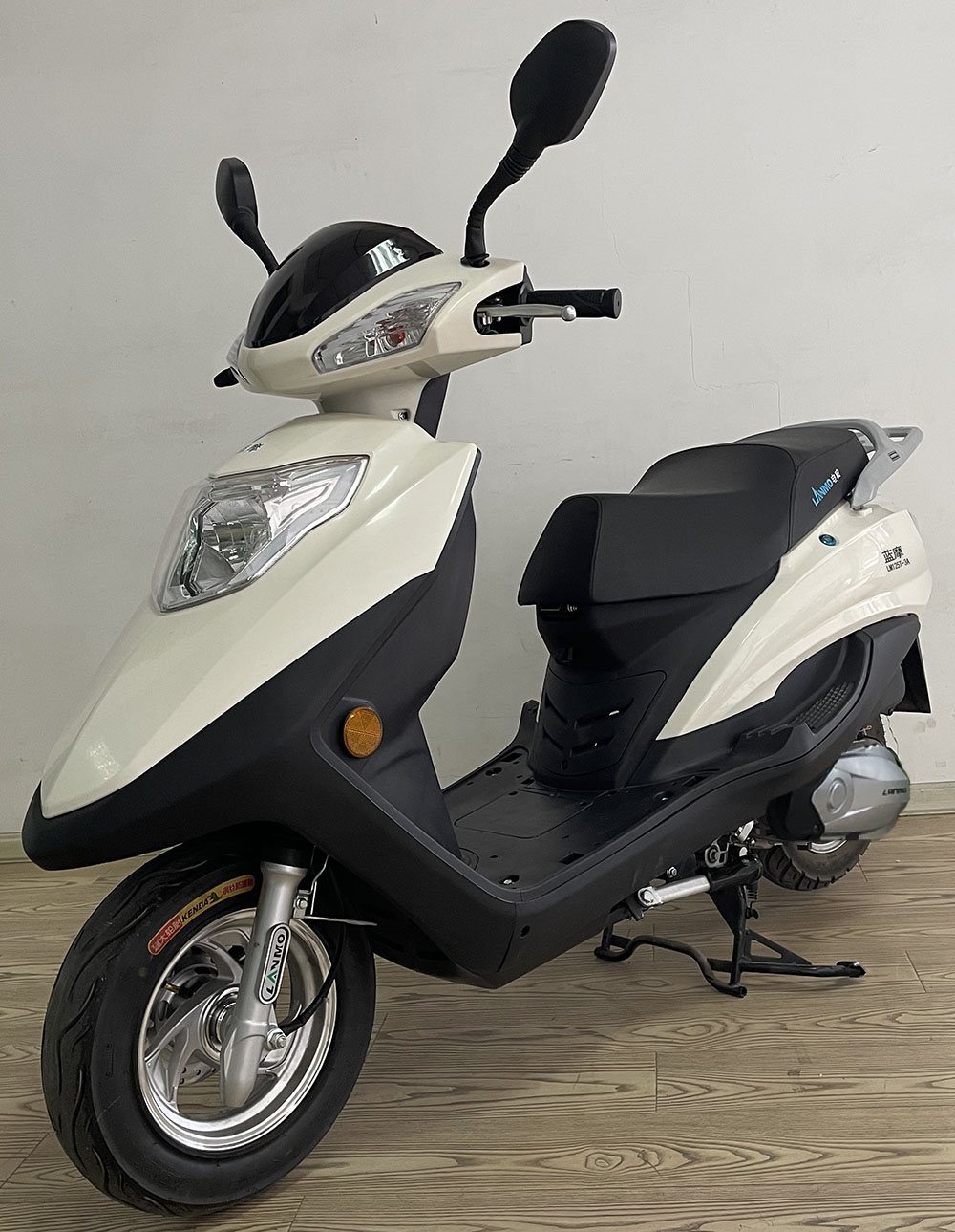 蓝摩牌LM125T-3A两轮摩托车公告图片