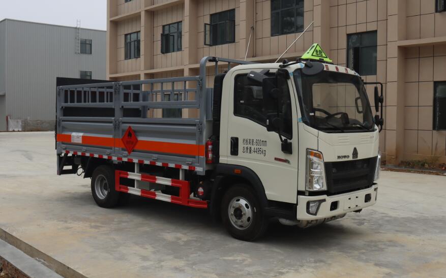 中汽力威牌HLW5041TQPZZ6氣瓶運輸車公告圖片