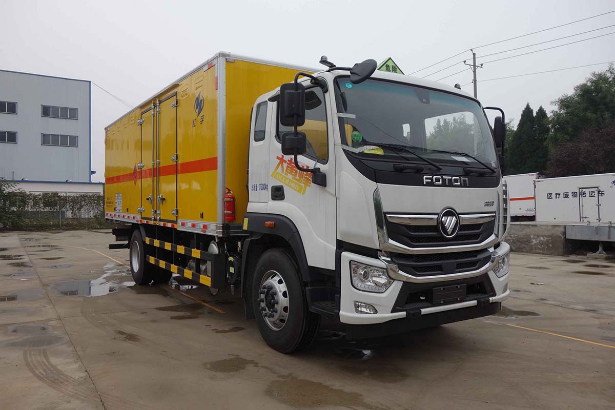 紅宇牌HYJ5180XQY-BJ1爆破器材運(yùn)輸車(chē)公告圖片