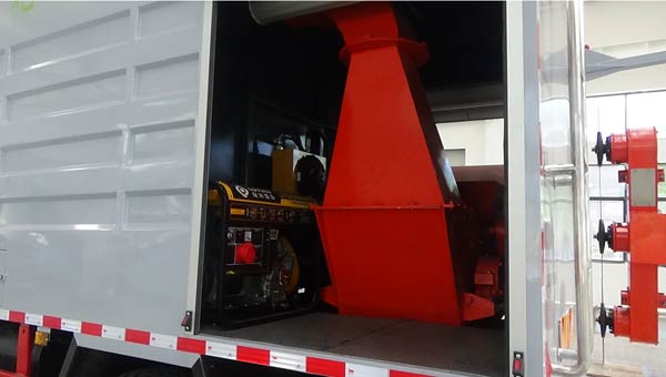 程力威牌CLW5160TYHDDP綠化綜合養(yǎng)護(hù)車公告圖片