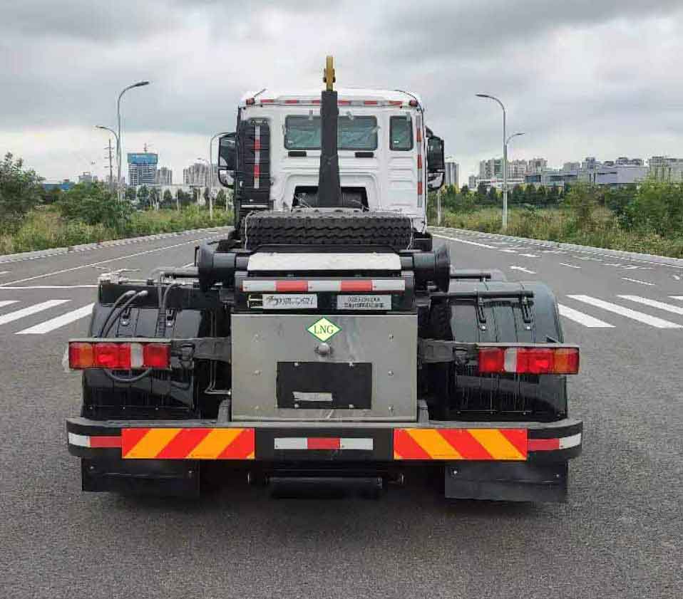 德志时代牌DZE5250ZXX车厢可卸式垃圾车公告图片