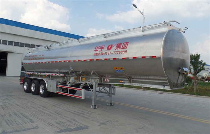 华宇达牌12.6米33.3吨3轴铝合金食用油运输半挂车(LHY9400GSY)