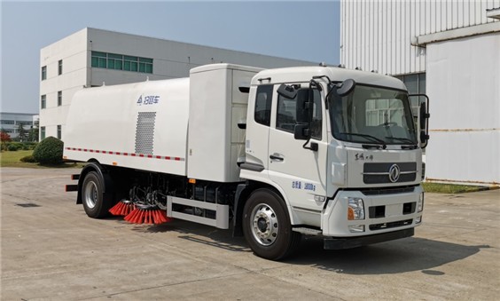三力牌CGJ5180TSLDFBEV纯电动扫路车公告图片