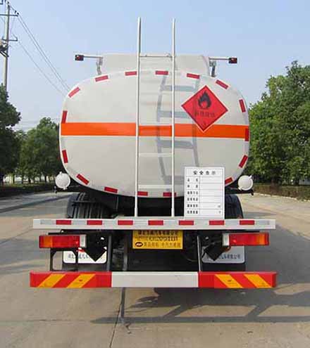 中汽力威牌HLW5321GYYD6運油車公告圖片