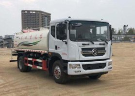 绿化喷洒车