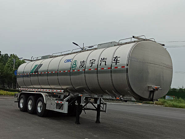 凌宇牌11.3米34吨3轴普通液体运输半挂车(CLY9402GPG)