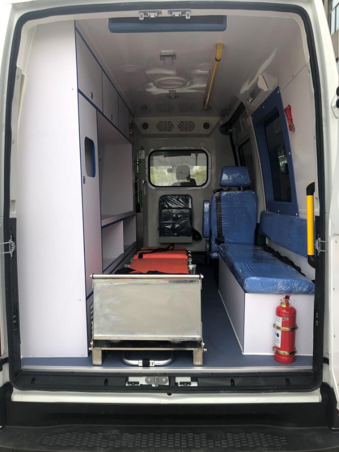 智駿牌NJH5045XJHECM救護(hù)車(chē)公告圖片