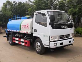 绿化喷洒车