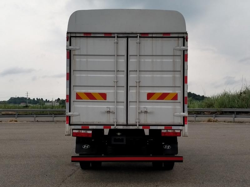 現(xiàn)代牌CHM5141CCYQPA42T倉柵式運(yùn)輸車公告圖片