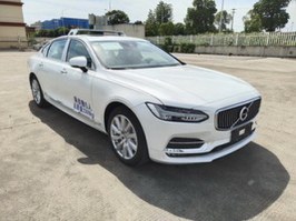 巡逻车