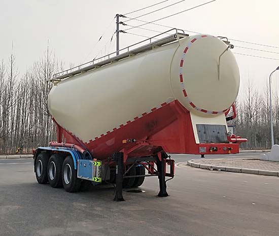 千动力牌8.7米33.6吨3轴中密度粉粒物料运输半挂车(SJP9400GFL)
