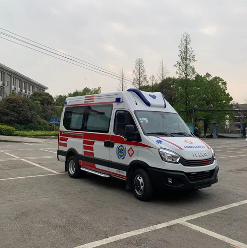新逾捷牌XYT5048XJHNJ2救护车图片