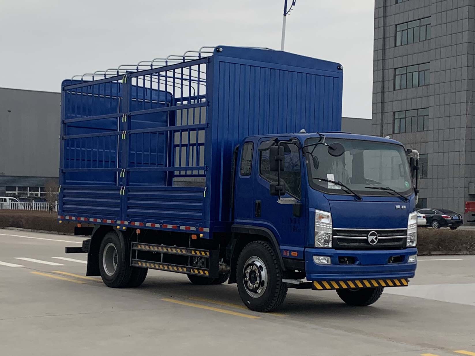 凱馬牌KMC5142CCYA420P6倉柵式運(yùn)輸車公告圖片