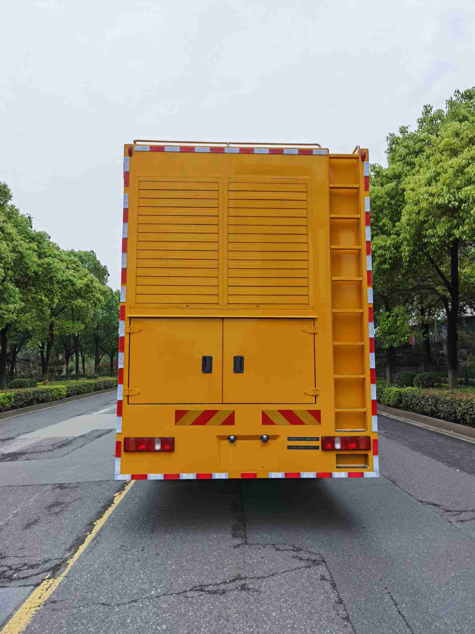 笛沃牌DWP5250TPSD1大流量排水搶險(xiǎn)車公告圖片