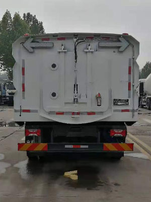 東岳牌ZTQ5120TXSSHK47BEV純電動(dòng)洗掃車公告圖片