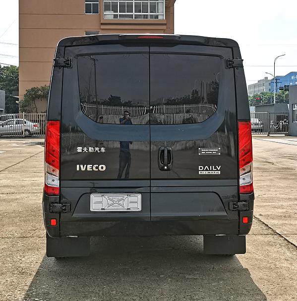 領(lǐng)座牌HHL5040XSW商務(wù)車公告圖片