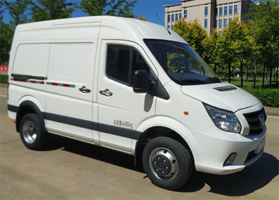 福田牌BJ5048XXY-N1厢式运输车公告图片