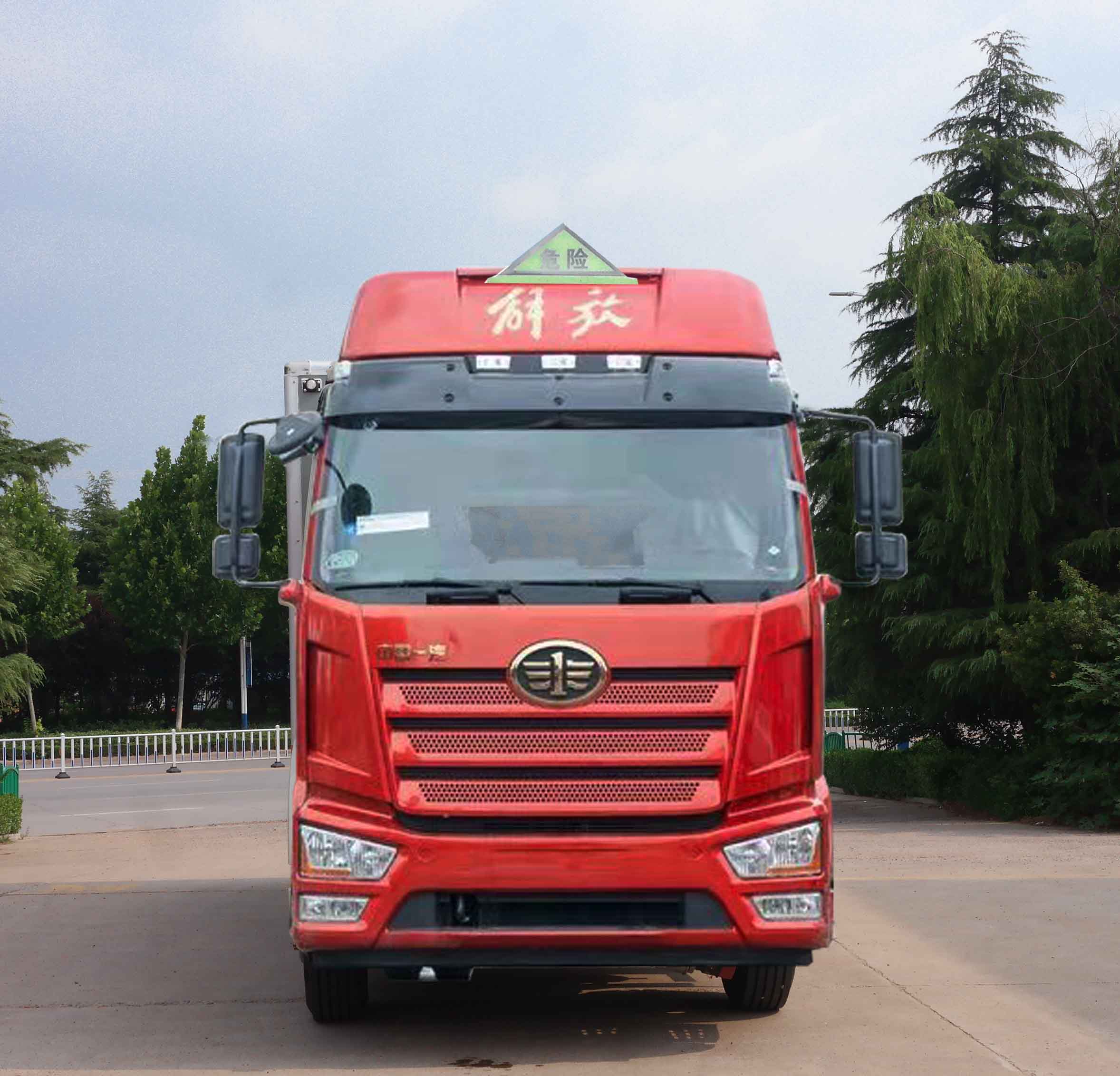 春星牌ZZT5180XQY-6爆破器材运输车公告图片