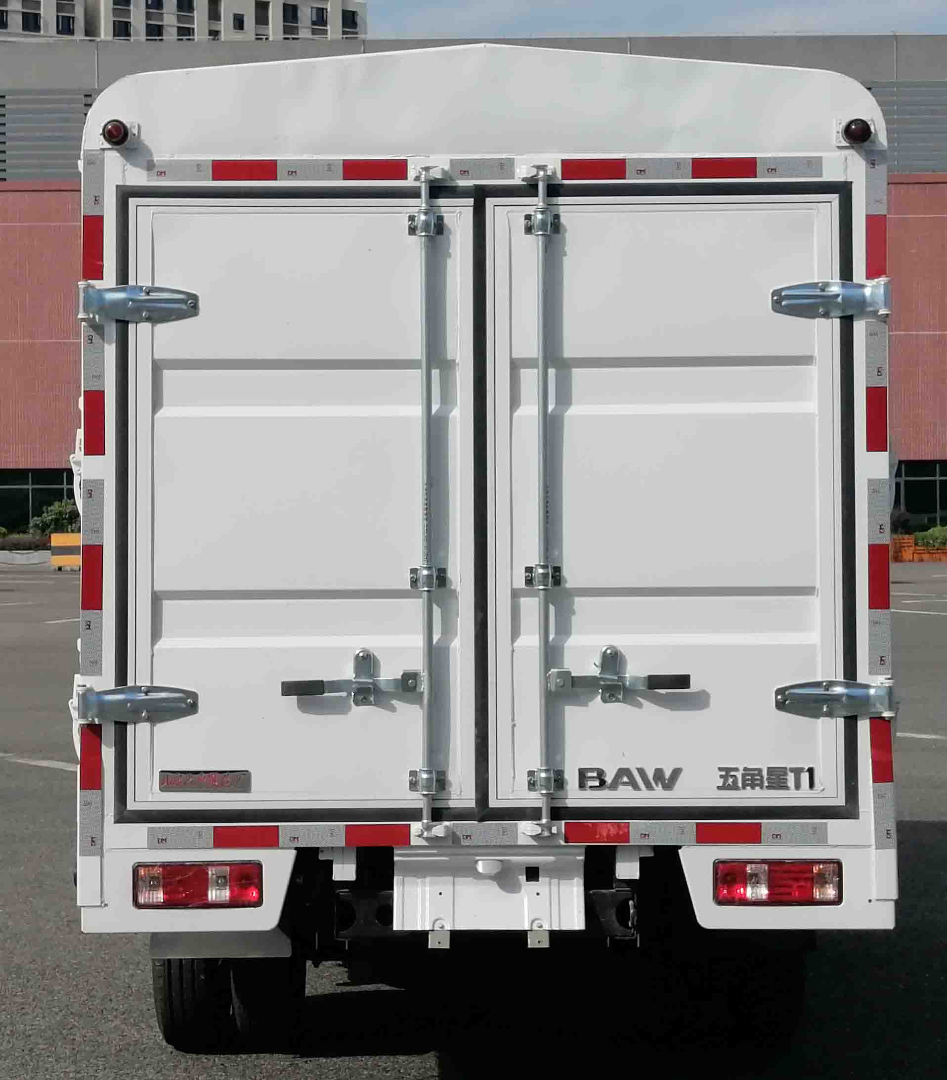 銳勝牌BAW5031CCYP1B51倉柵式運(yùn)輸車公告圖片