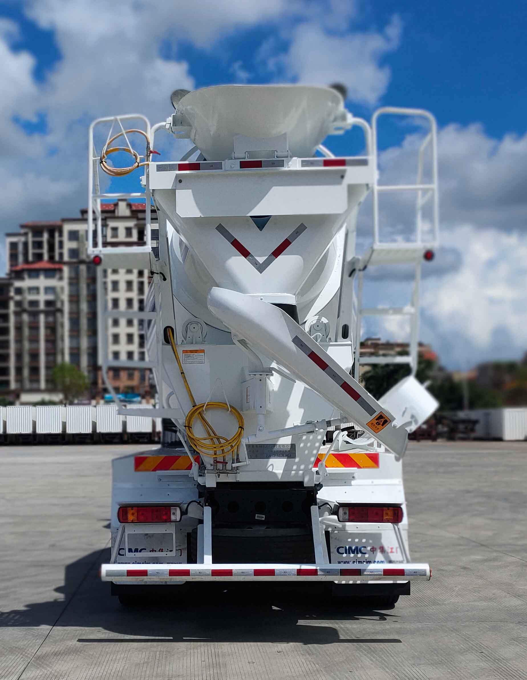 中集牌ZJV5315GJBJMCA混凝土攪拌運輸車公告圖片