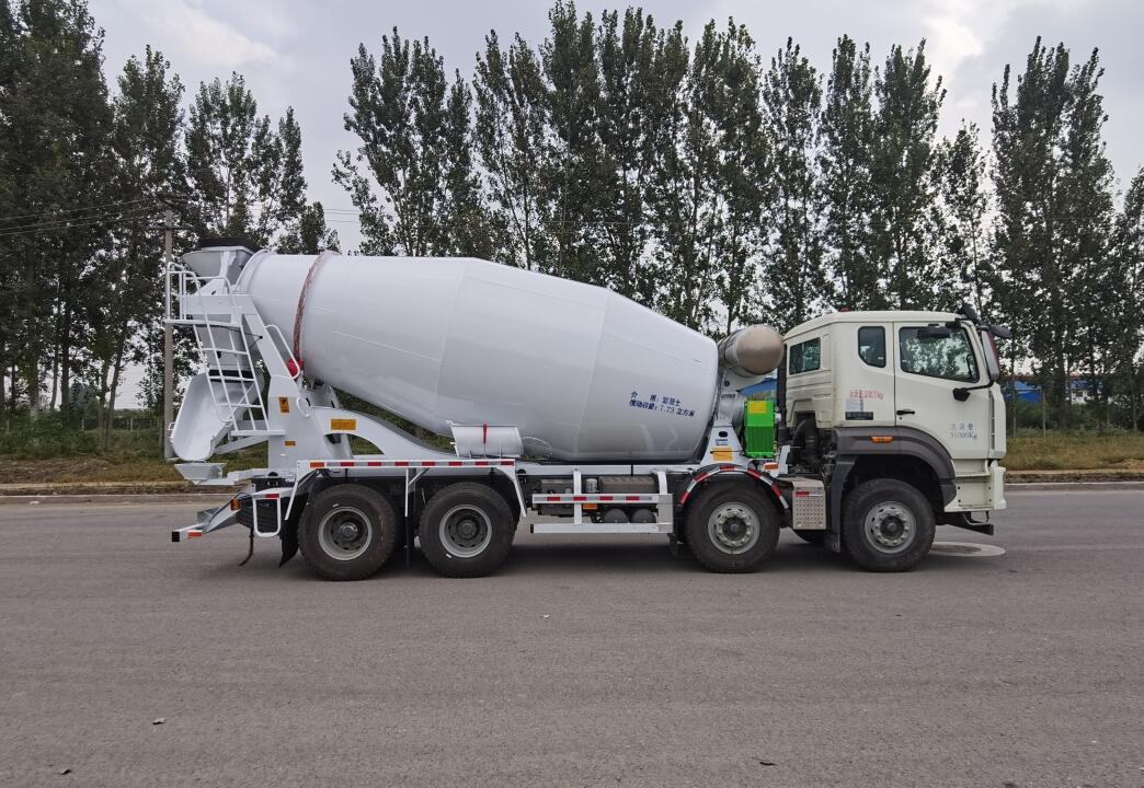 唐鴻重工牌XT5315GJBN5F2L混凝土攪拌運(yùn)輸車公告圖片