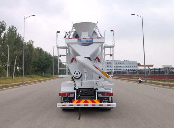 唐鴻重工牌XT5315GJBN5F2L混凝土攪拌運(yùn)輸車公告圖片