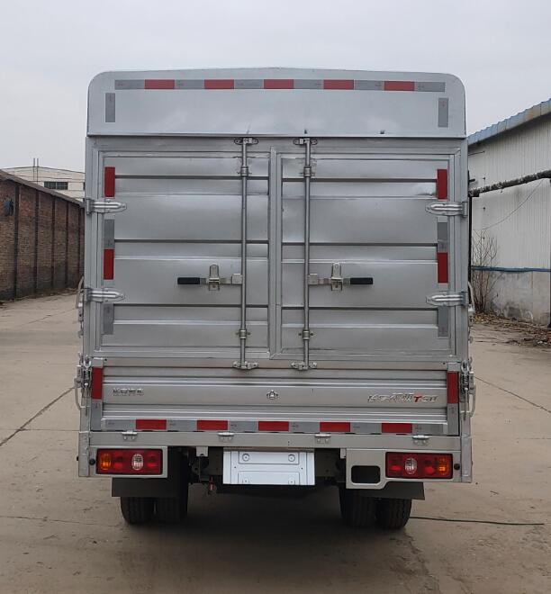 長(zhǎng)安牌SC5031CCYSCAZ6倉(cāng)柵式運(yùn)輸車公告圖片