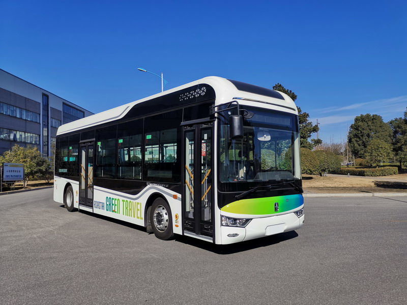 亚星牌JS6108GHBEV37纯电动低地板城市客车图片