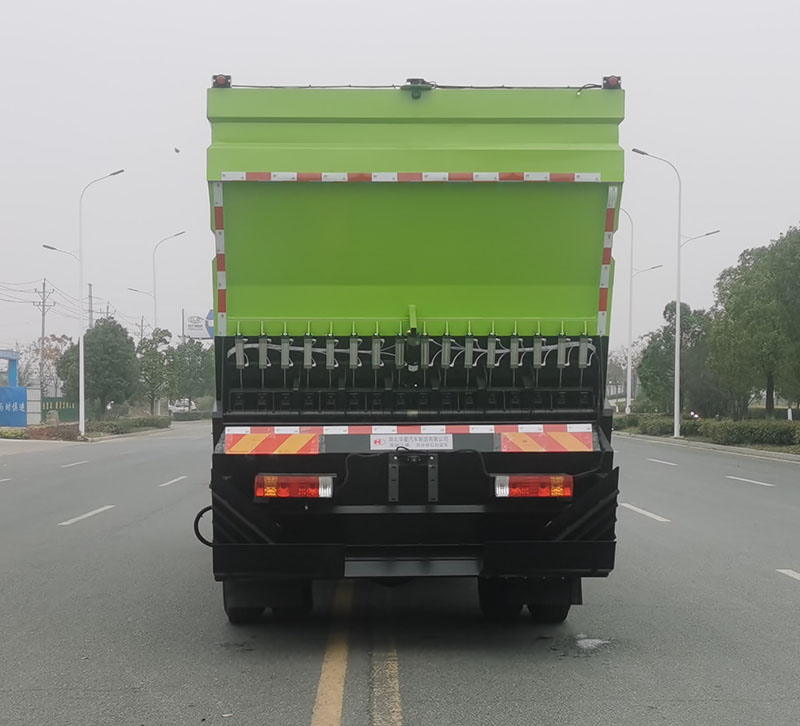 荣骏达牌HHX5180TFCCA6同步碎石封层车公告图片
