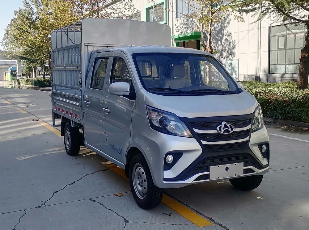 長(zhǎng)安牌SC5022CCYSEAZ6倉柵式運(yùn)輸車公告圖片