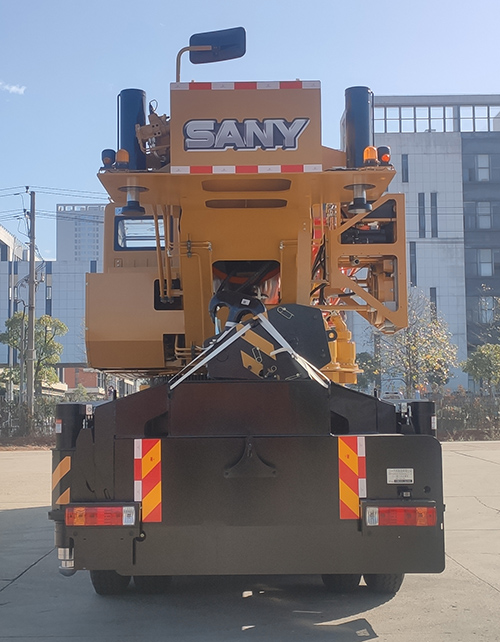 三一牌SYM5501JQZ80C汽車起重機(jī)公告圖片