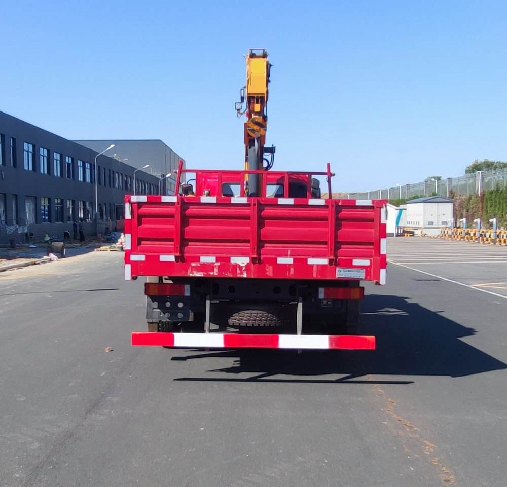 東風(fēng)牌EQ5160JSQZM6D1隨車起重運(yùn)輸車公告圖片