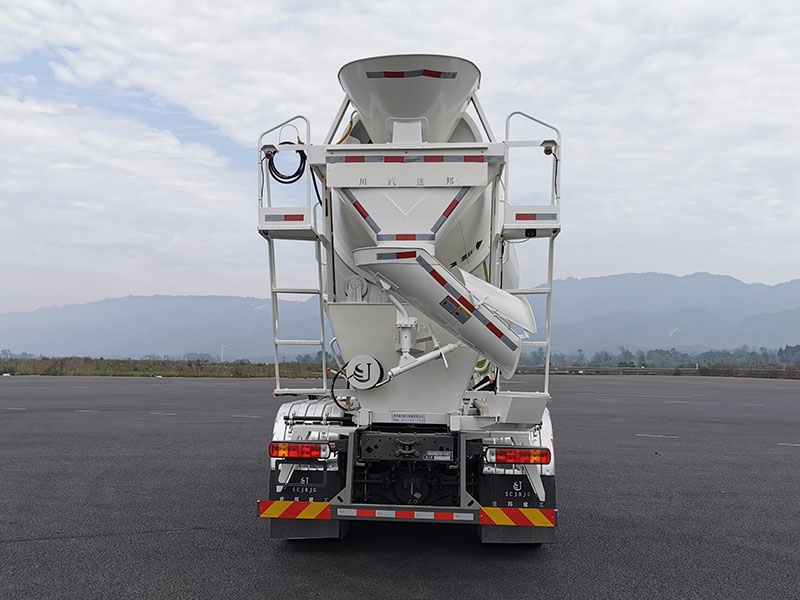 川汽建邦牌JBJ5312GJBG6混凝土攪拌運(yùn)輸車公告圖片