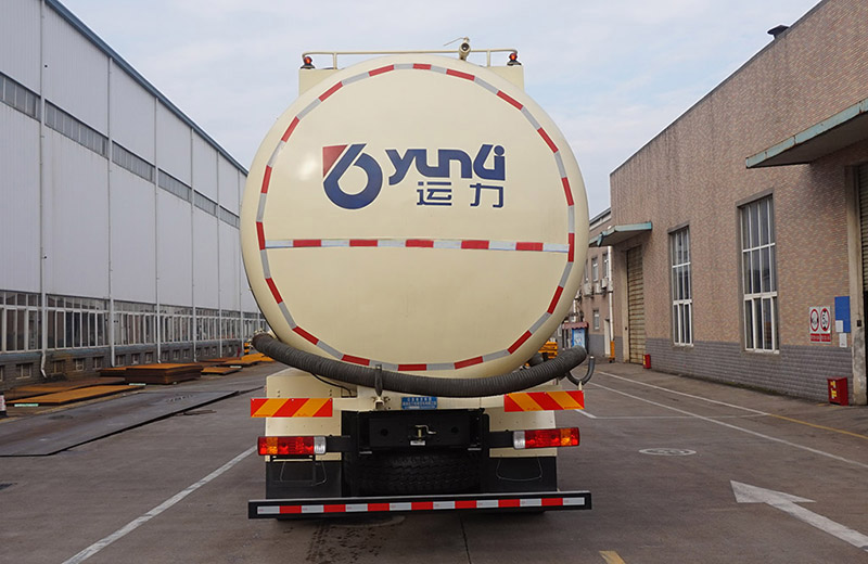 運(yùn)力牌LG5310GFLJ6低密度粉粒物料運(yùn)輸車(chē)公告圖片